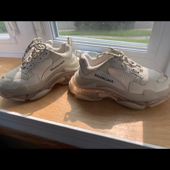Balenciaga Triple S Sneakers - Picture 2 of 6